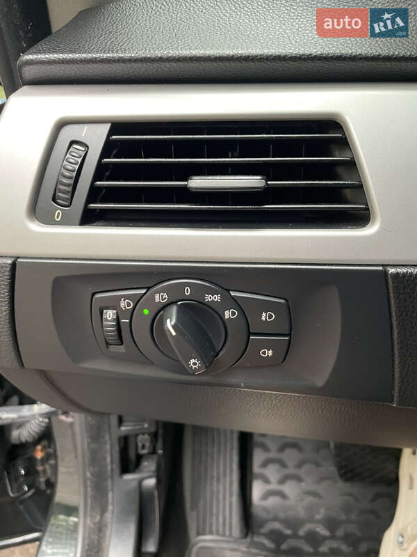 Седан BMW 3 Series 2006 в Киеве