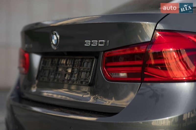 Седан BMW 3 Series 2017 в Днепре