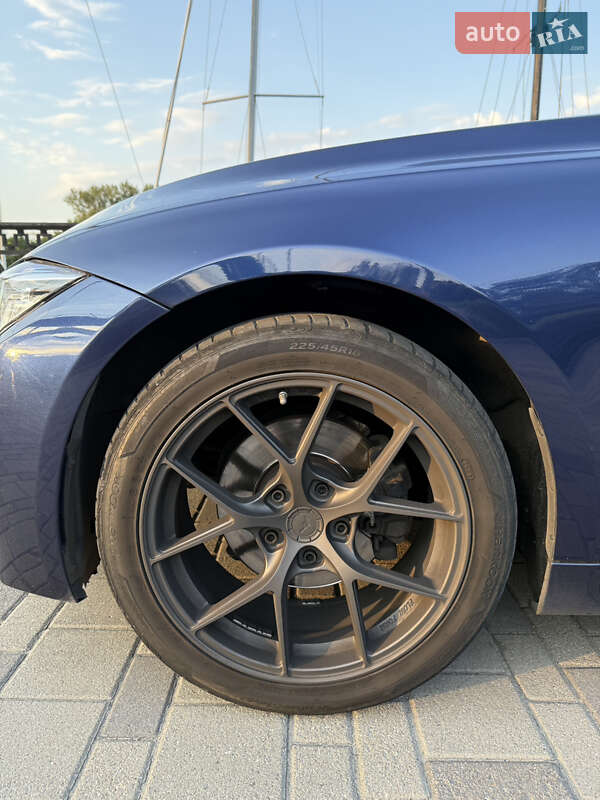 Седан BMW 3 Series 2015 в Дніпрі