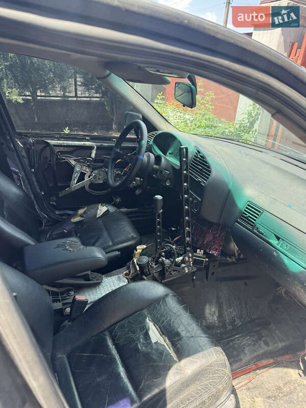 Седан BMW 3 Series 1992 в Днепре