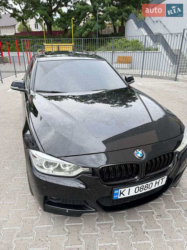 Седан BMW 3 Series 2015 в Киеве