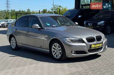 Седан BMW 3 Series 2011 в Черновцах