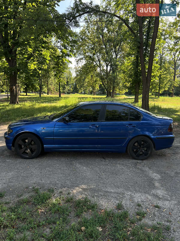 Седан BMW 3 Series 2003 в Полтаве