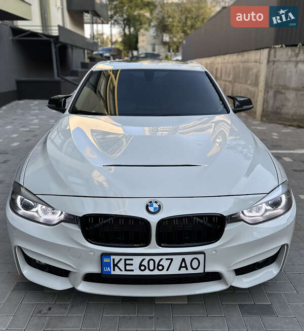 Седан BMW 3 Series 2015 в Вінниці