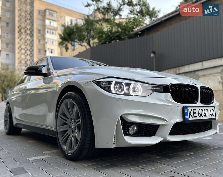 Седан BMW 3 Series 2015 в Вінниці