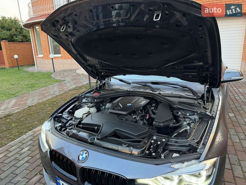 Седан BMW 3 Series 2018 в Виннице