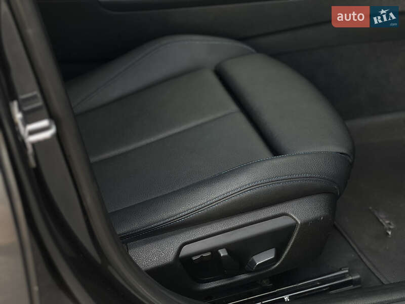 Седан BMW 3 Series 2012 в Кропивницком
