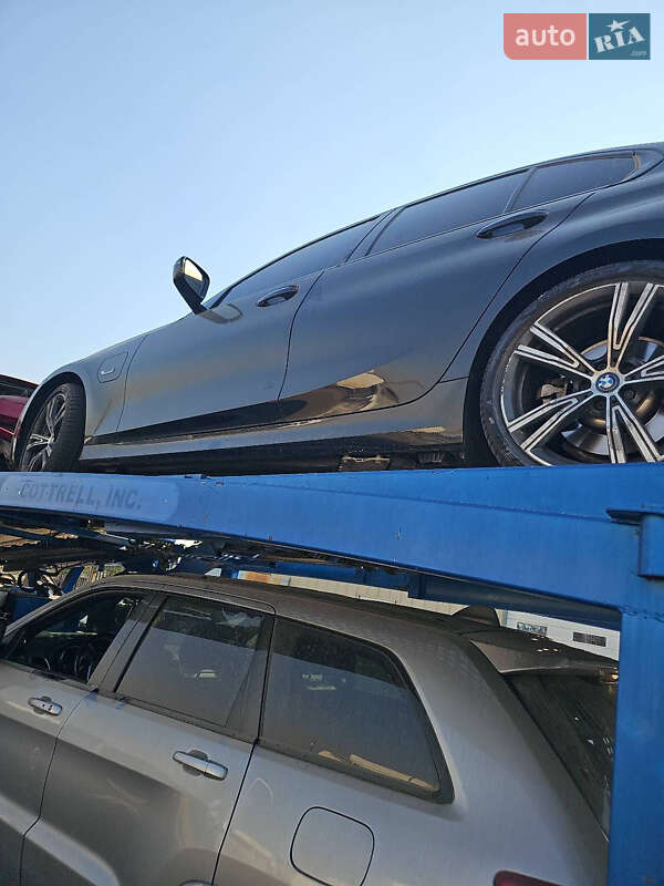 Седан BMW 3 Series 2022 в Киеве