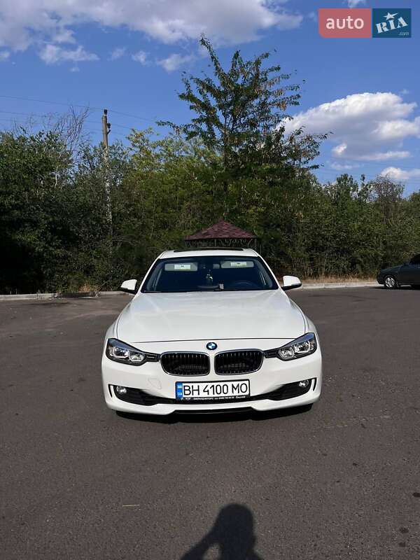 Седан BMW 3 Series 2013 в Березовке