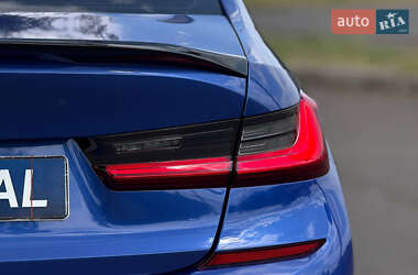 Седан BMW 3 Series 2019 в 