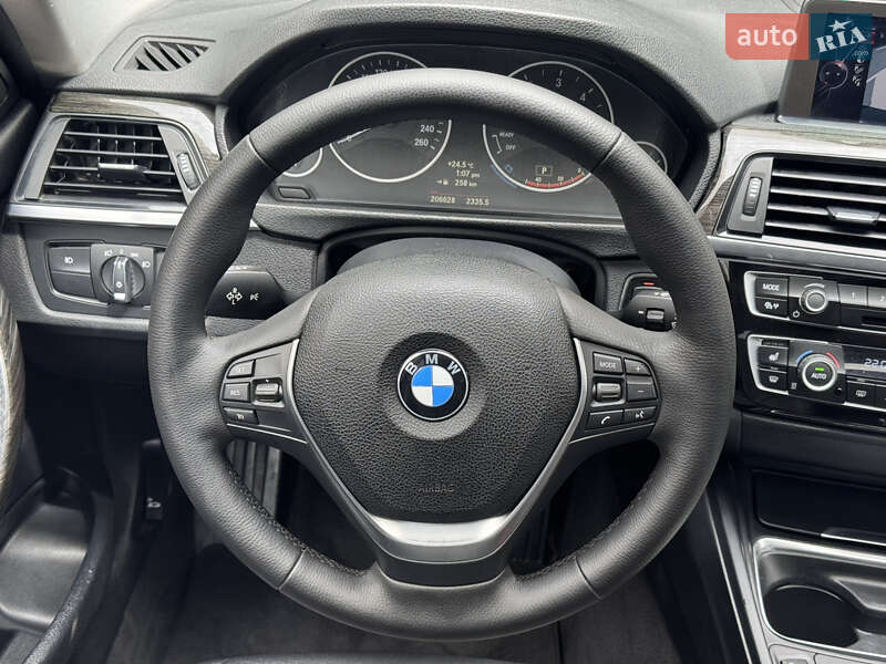 Седан BMW 3 Series 2013 в Киеве
