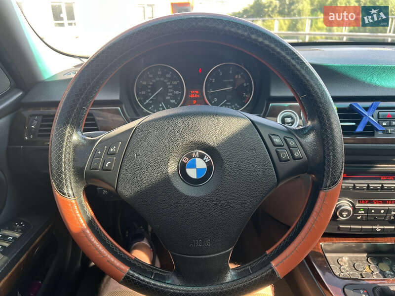 Седан BMW 3 Series 2011 в Киеве