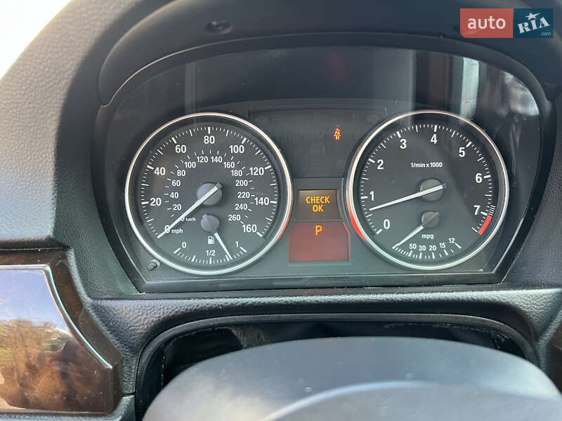 Седан BMW 3 Series 2011 в Киеве