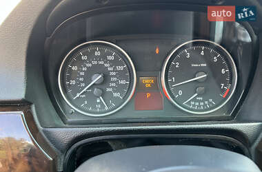 Седан BMW 3 Series 2011 в 