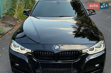 Седан BMW 3 Series 2016 в Запоріжжі