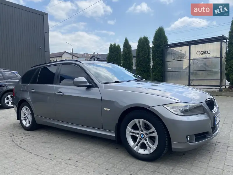 BMW 3 Series 2010