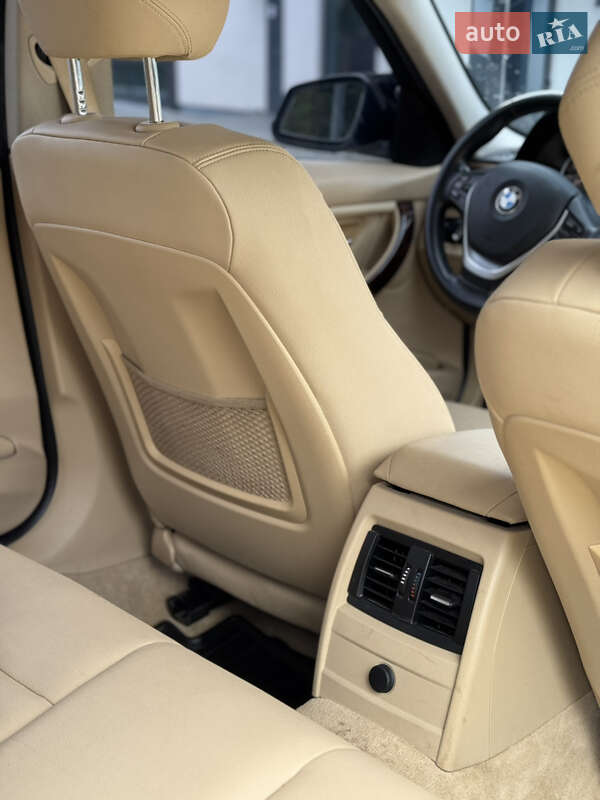 Седан BMW 3 Series 2015 в Кременце