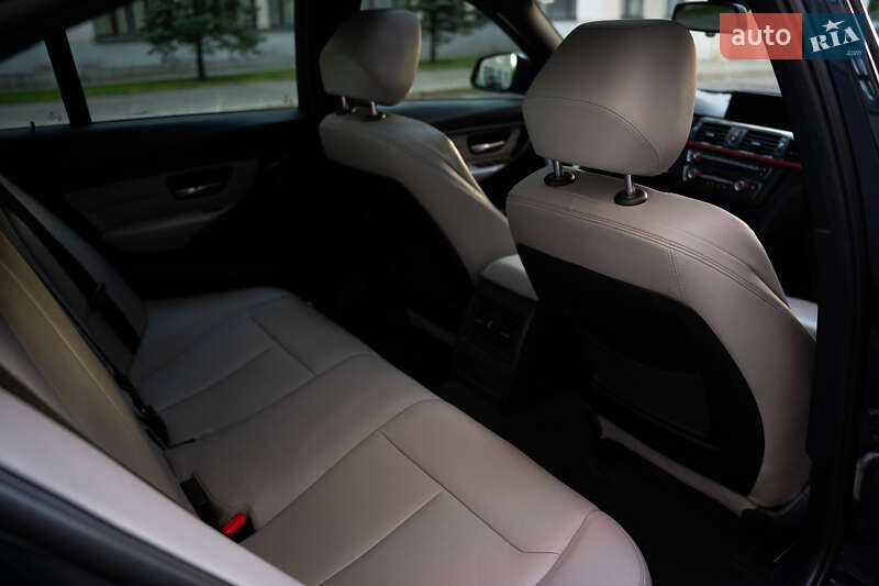 Седан BMW 3 Series 2012 в Харькове