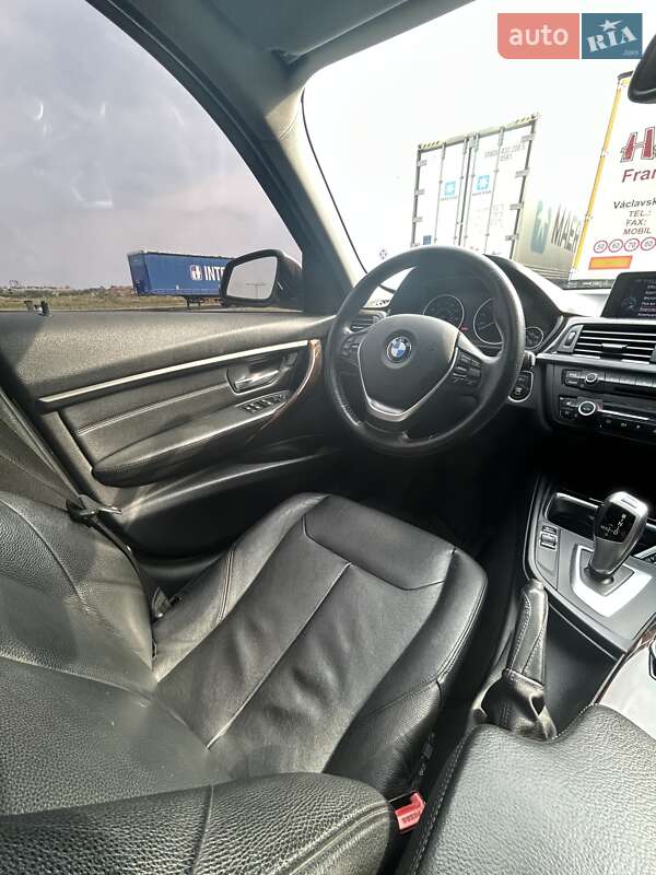 Седан BMW 3 Series 2015 в Киеве