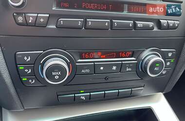 Седан BMW 3 Series 2011 в 