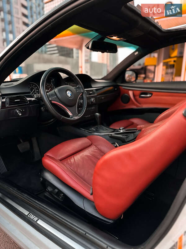 Купе BMW 3 Series 2010 в Киеве фото 19 Купе BMW 3 Series 2010 в Киеве