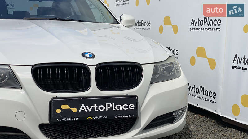 Седан BMW 3 Series 2009 в Луцке