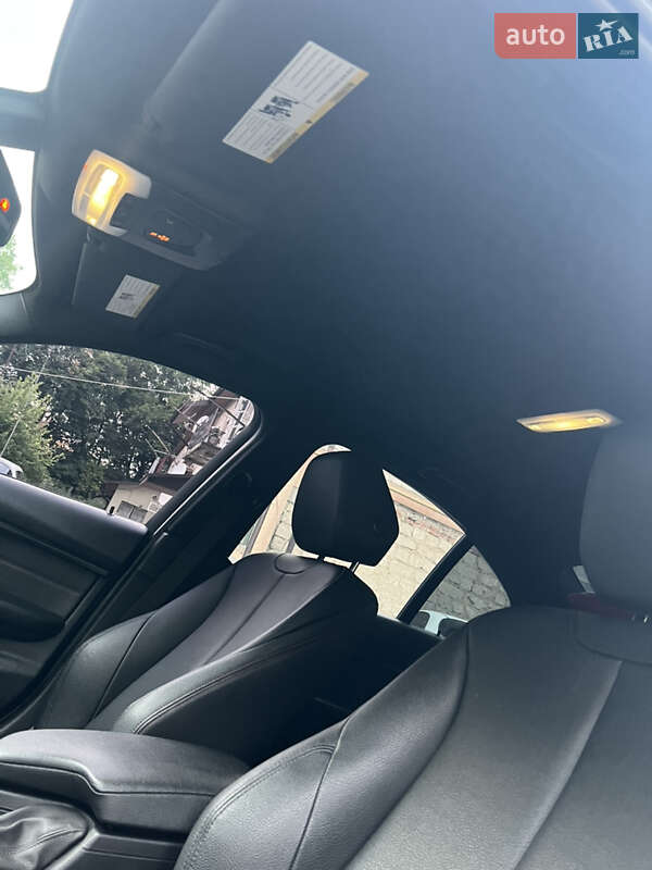 Седан BMW 3 Series 2015 в Буске