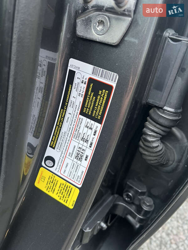 Седан BMW 3 Series 2015 в Буске