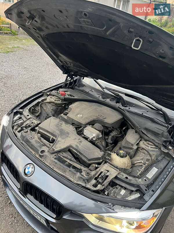 Седан BMW 3 Series 2015 в Буске
