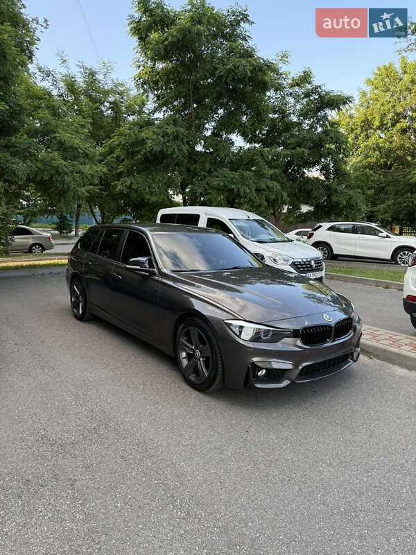 Универсал BMW 3 Series 2015 в Киеве