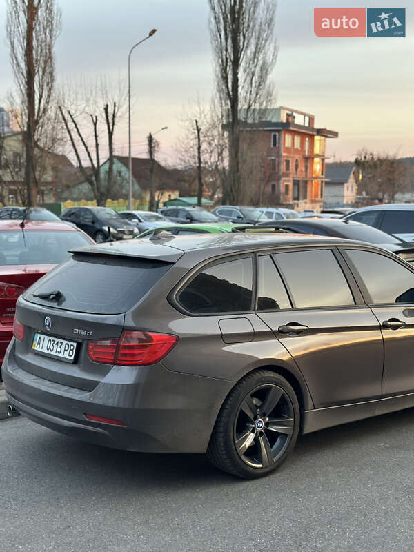 Универсал BMW 3 Series 2015 в Киеве