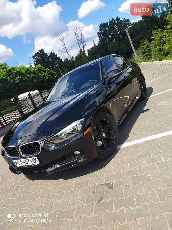 Седан BMW 3 Series 2015 в Луцьку