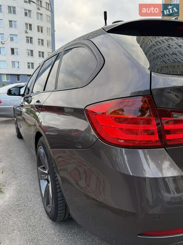 Универсал BMW 3 Series 2015 в Киеве