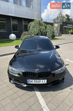 Седан BMW 3 Series 2015 в Черкассах