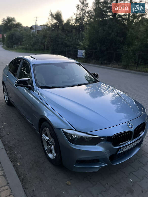 Седан BMW 3 Series 2012 в Косове