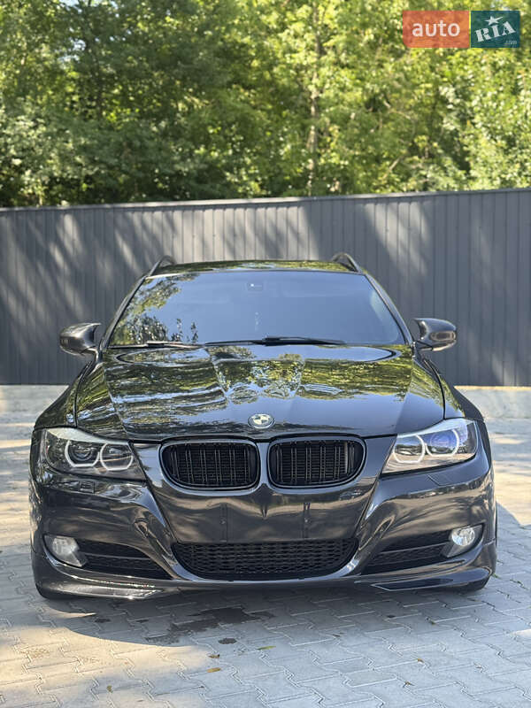 BMW 3 Series 2010