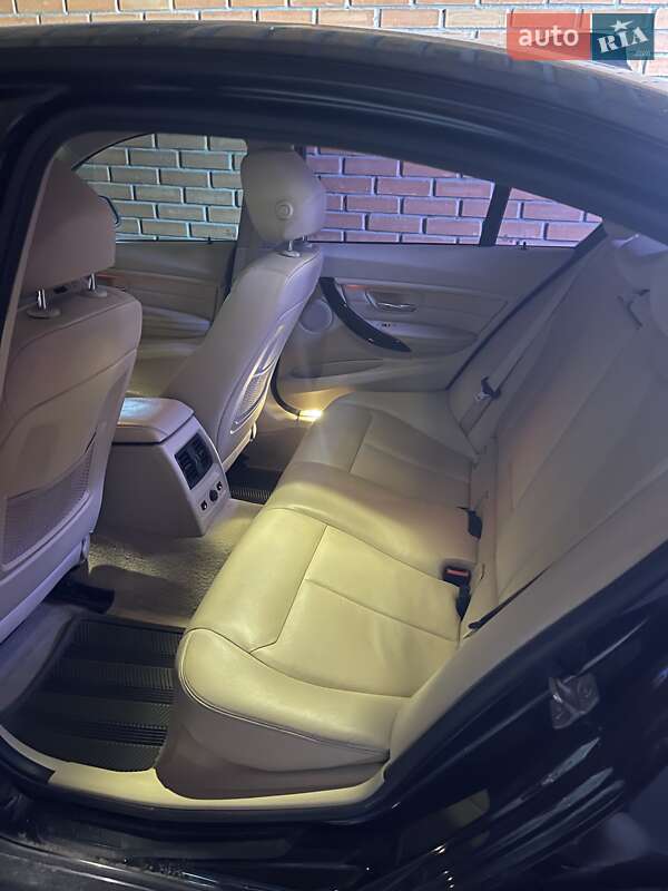 Седан BMW 3 Series 2014 в Харкові