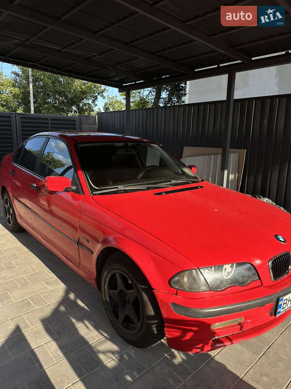 Седан BMW 3 Series 1998 в Ізмаїлі