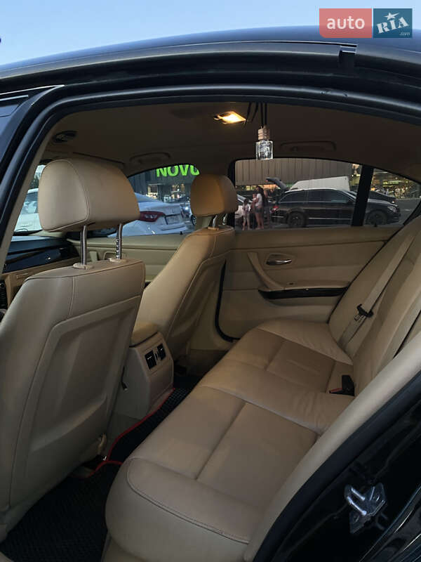 Седан BMW 3 Series 2011 в Києві
