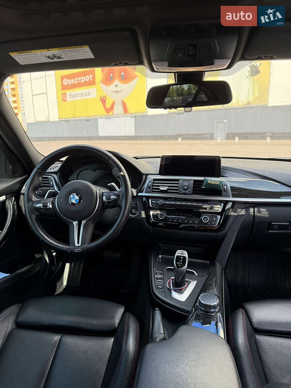Седан BMW 3 Series 2017 в Киеве