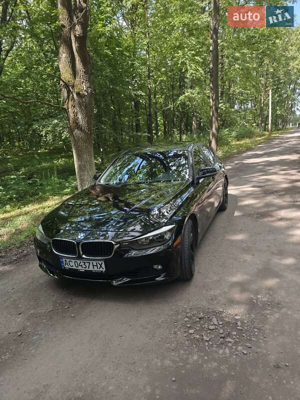 Седан BMW 3 Series 2015 в Луцьку