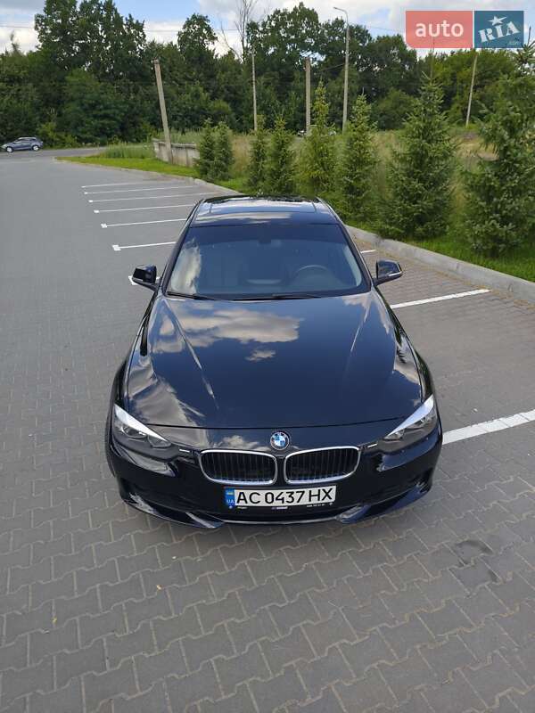 Седан BMW 3 Series 2015 в Луцьку