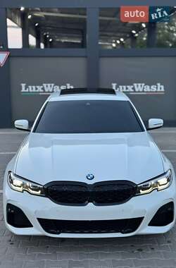 Седан BMW 3 Series 2020 в Новом Буге