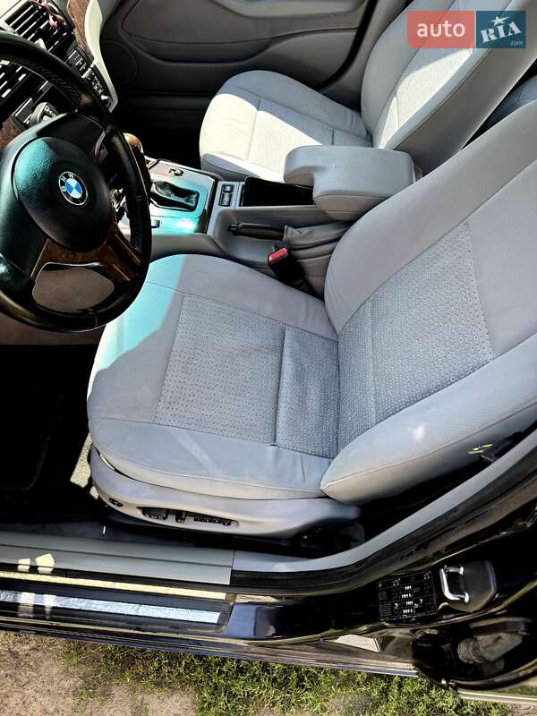 Седан BMW 3 Series 2002 в Млинове