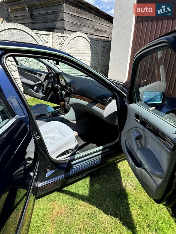 Седан BMW 3 Series 2002 в Млинове