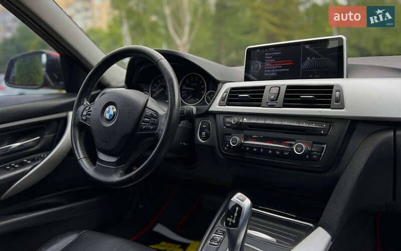 Седан BMW 3 Series 2013 в Львове