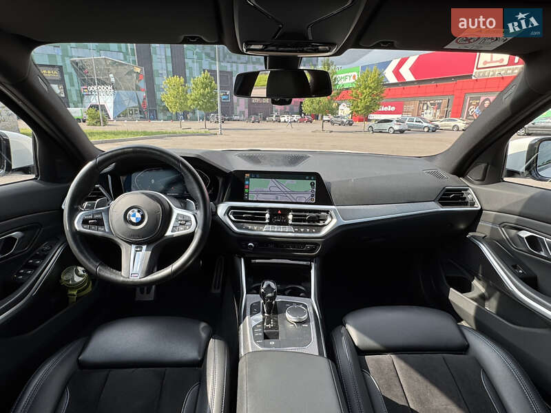 Седан BMW 3 Series 2019 в Киеве