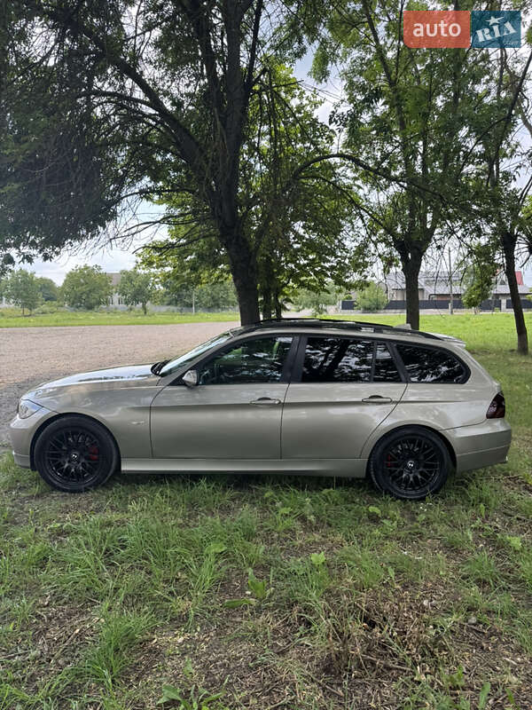 Універсал BMW 3 Series 2007 в Новоселиці