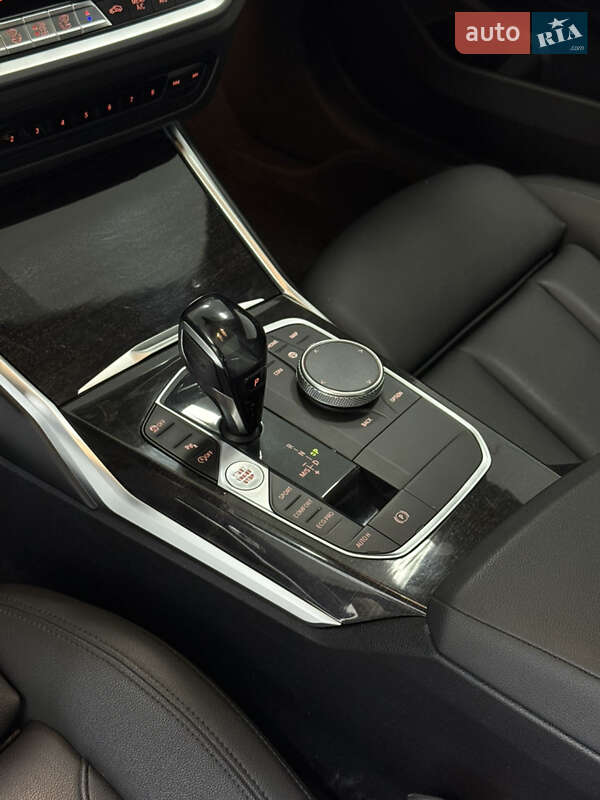 Седан BMW 3 Series 2019 в Одесі