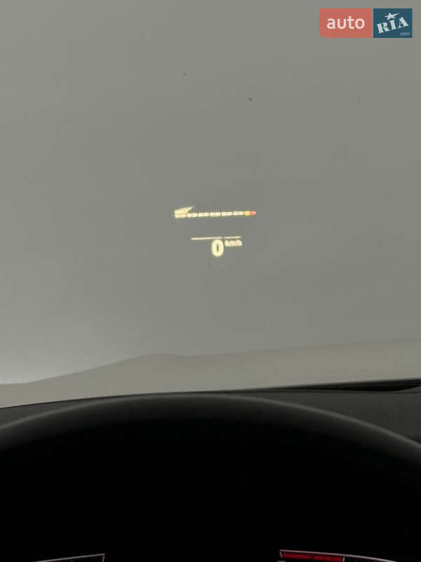 Седан BMW 3 Series 2019 в Одесі